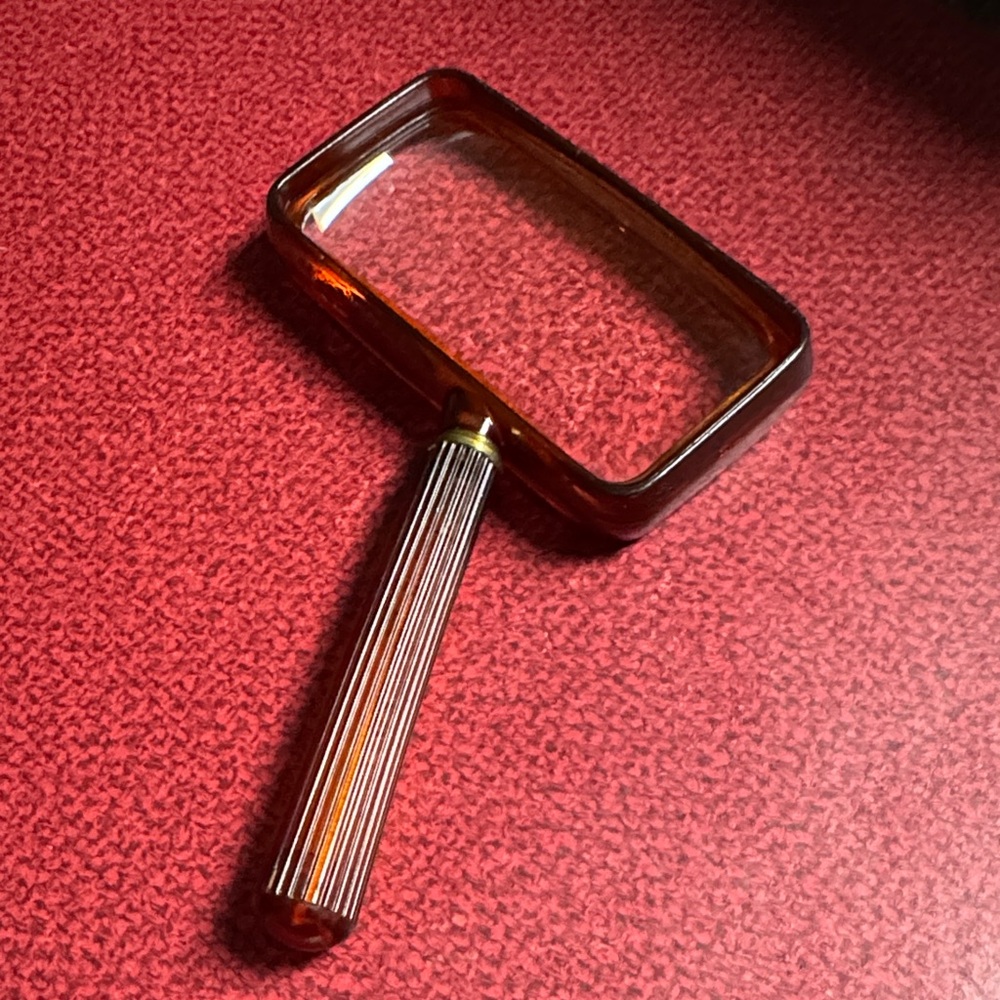 Vintage Bakelite Brown Magnifying Glass 4 1/2” - Picture 5 of 5